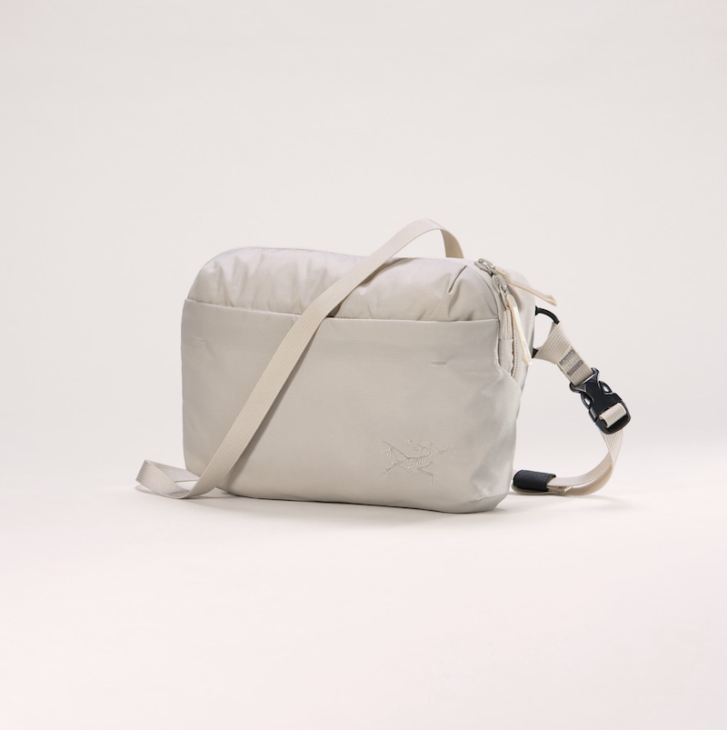 ARC’TERYX Heliad Crossbody Arc'teryx Heliad Crossbody Bag – Campers' Corner